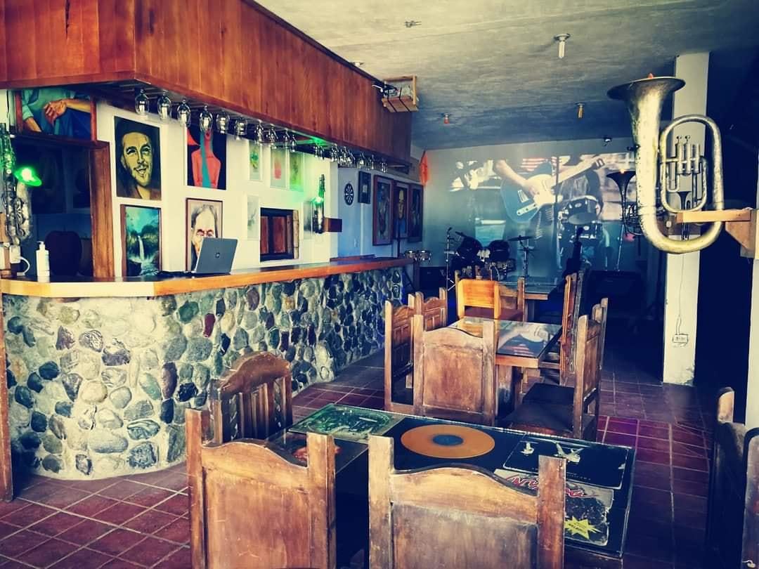 Coyote Cafe Bar